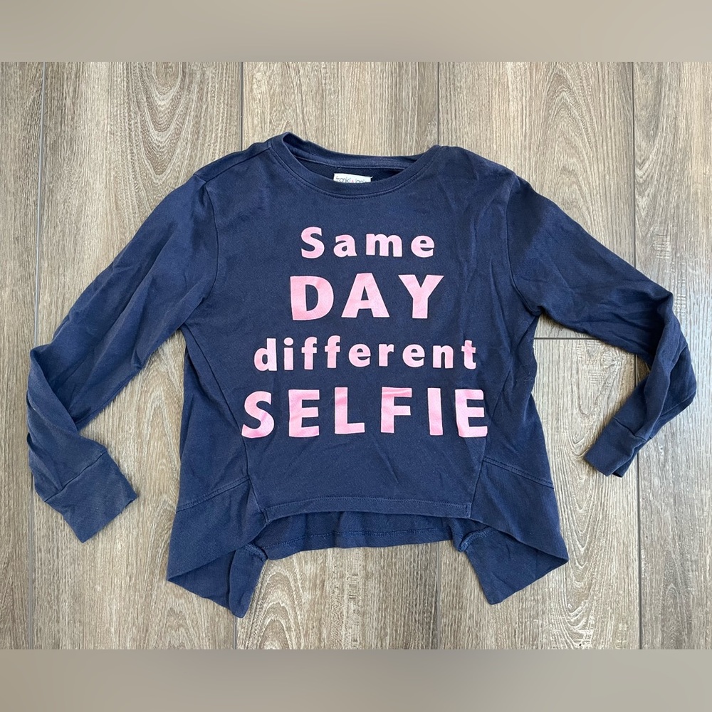 Franki & Jack Selfie Lightweight Sweatshirt - Girls M